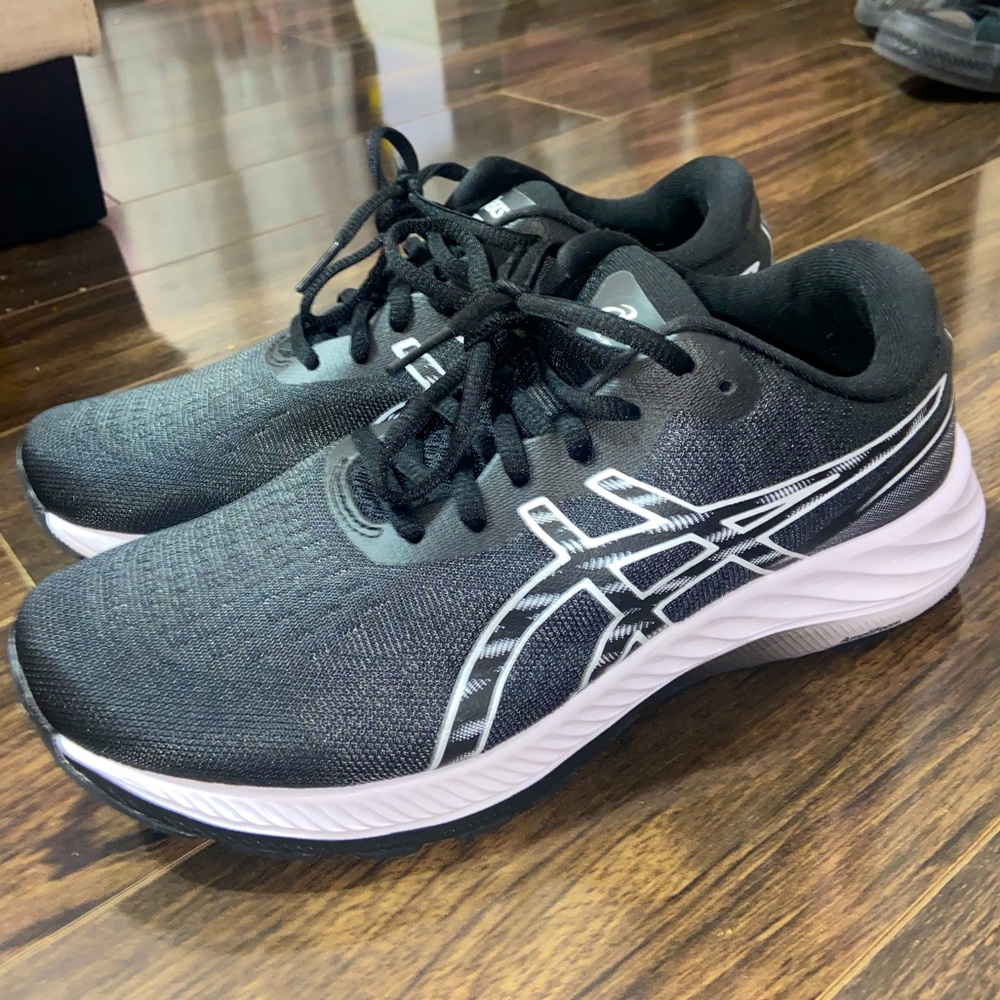 ASICS AMPLIFOAM